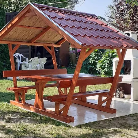 In 18329 Tatil Evi *